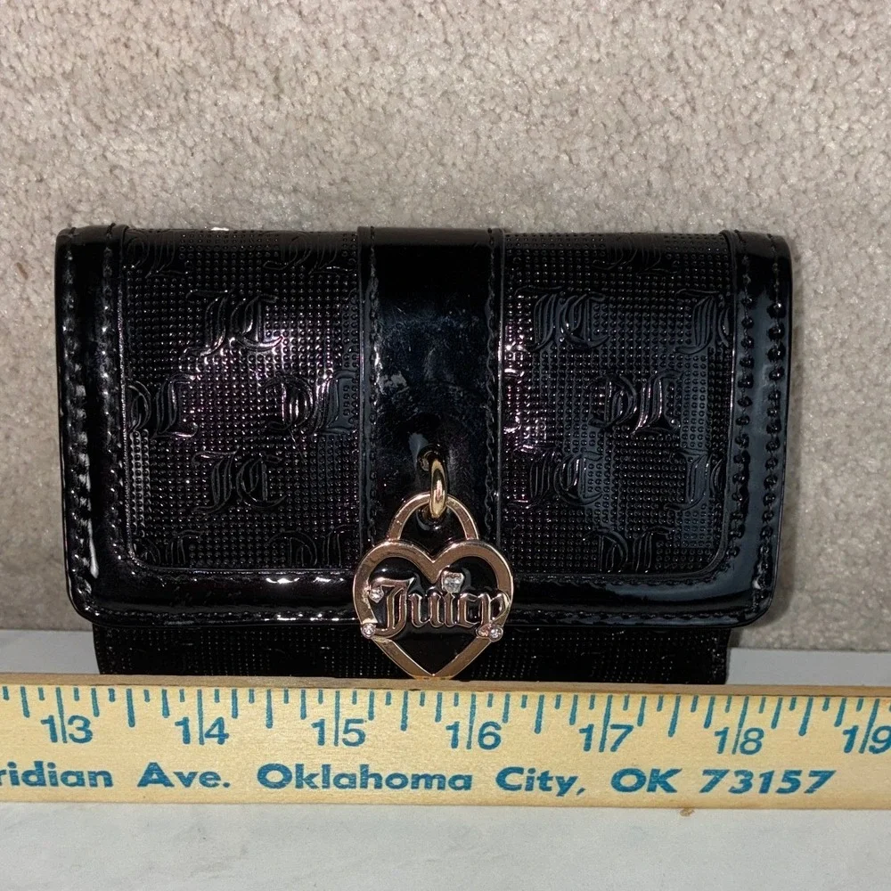 Juicy Couture Black Trifold Wallet - OS - Patent Monogram Heart Charm Y2K Glam